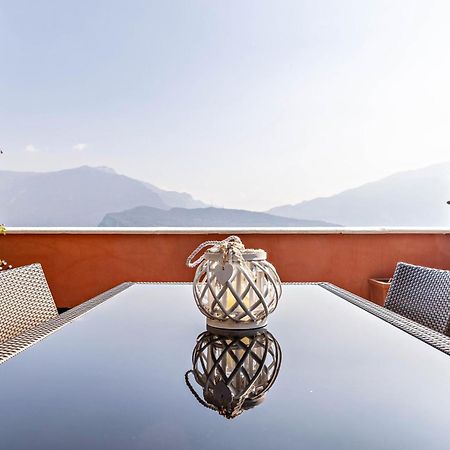 Casa Sara With Swimming Pool Apartment Рива дел Гарда Екстериор снимка